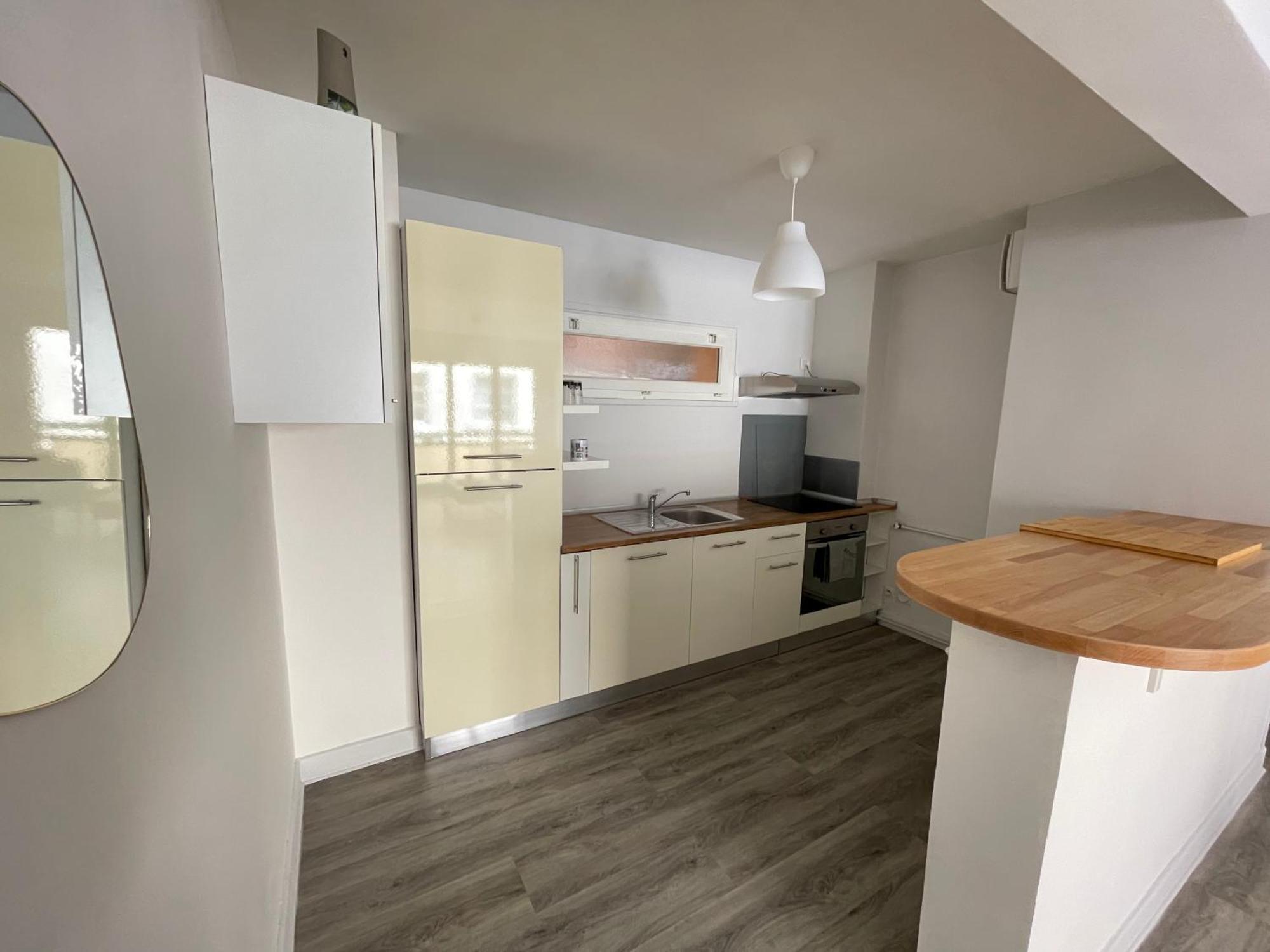 T2 Centre C1 Apartment *